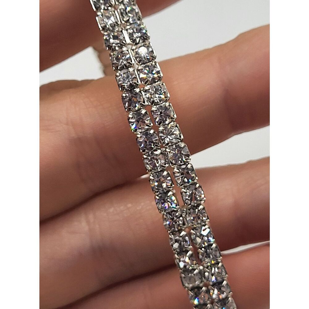 Stretchy Mossanite Bracelet 7in Glamor Sparkly - Picture 5 of 7